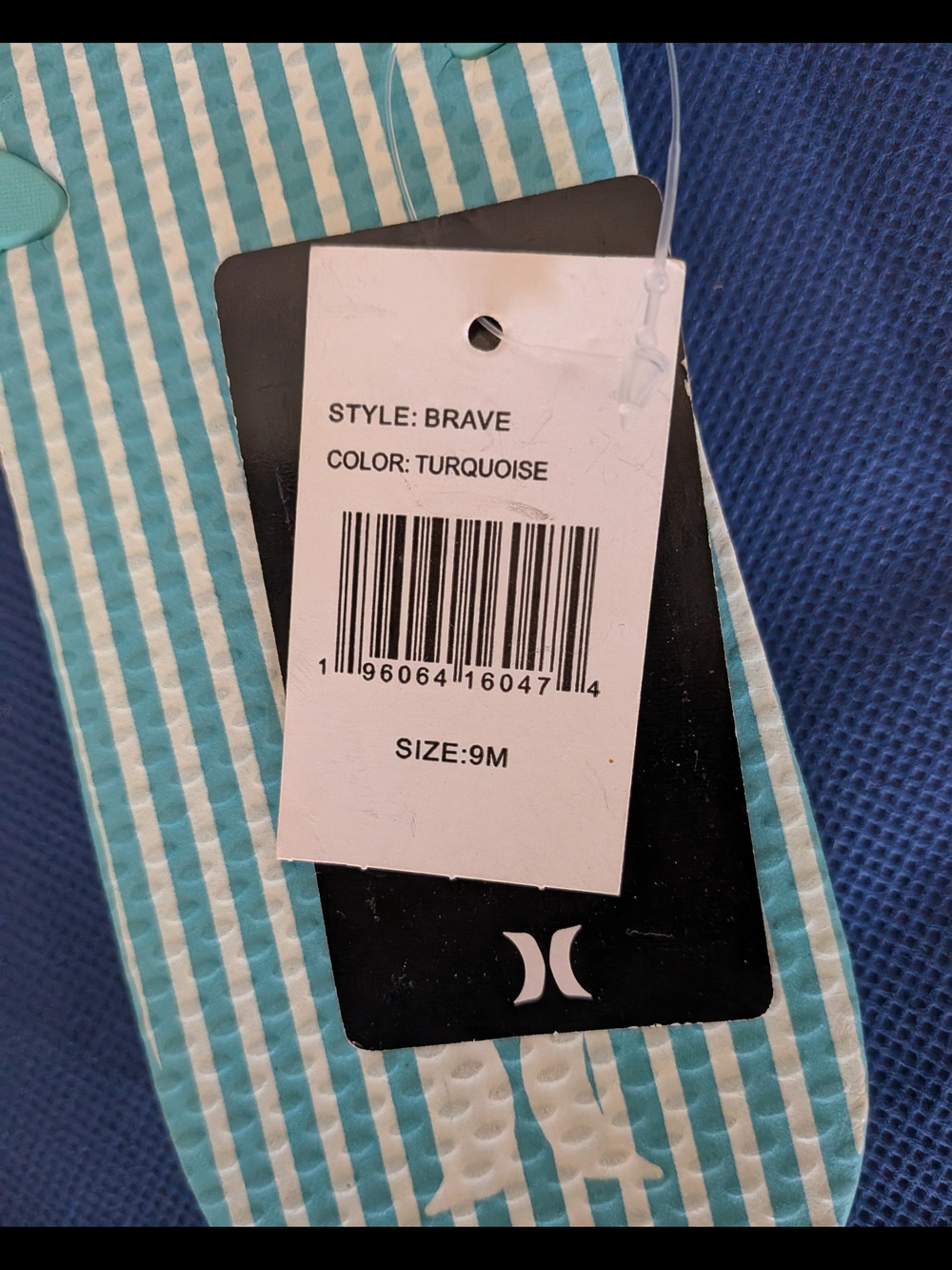 NWT! Hurley Turquoise Striped Flip Flop Sandals Women's 9M - Picture 2 of 2
